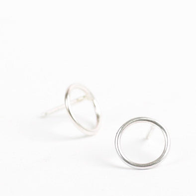 Circle Studs in Sterling Silver - Queens Metal