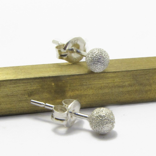 Lava Studs in Sterling Silver - Queens Metal